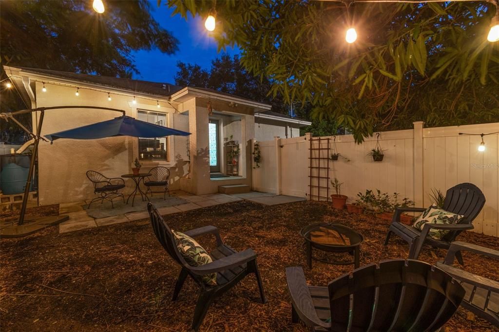 Active With Contract: $449,900 (3 beds, 2 baths, 1252 Square Feet)