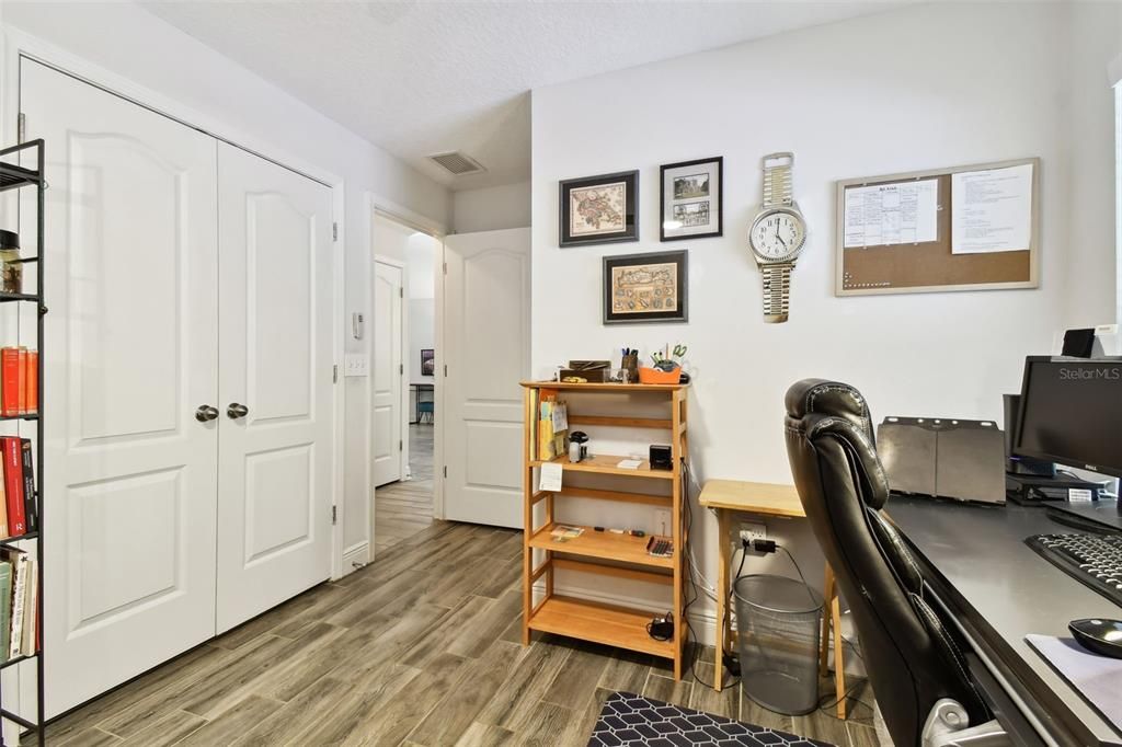 Active With Contract: $449,900 (3 beds, 2 baths, 1252 Square Feet)