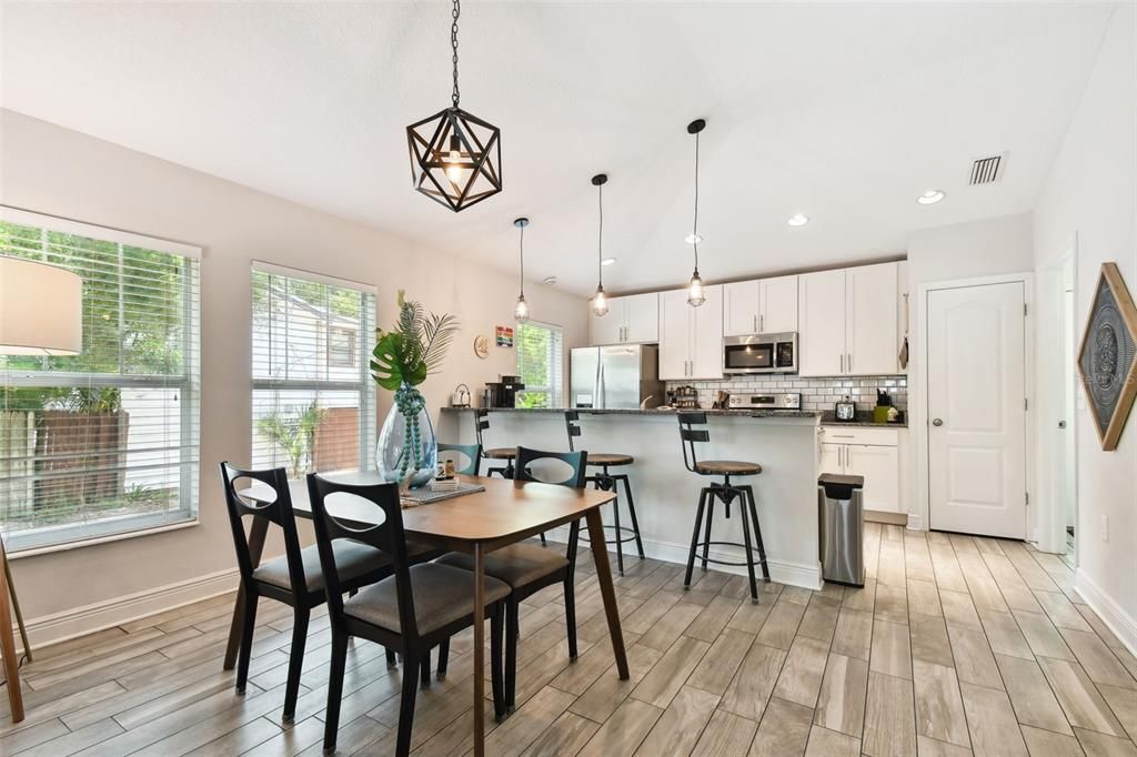 Active With Contract: $449,900 (3 beds, 2 baths, 1252 Square Feet)