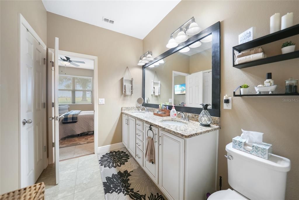 Active With Contract: $319,000 (3 beds, 2 baths, 1495 Square Feet)