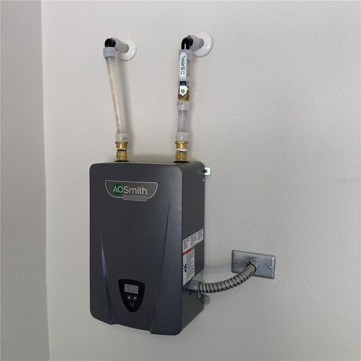 Tankless waterheater