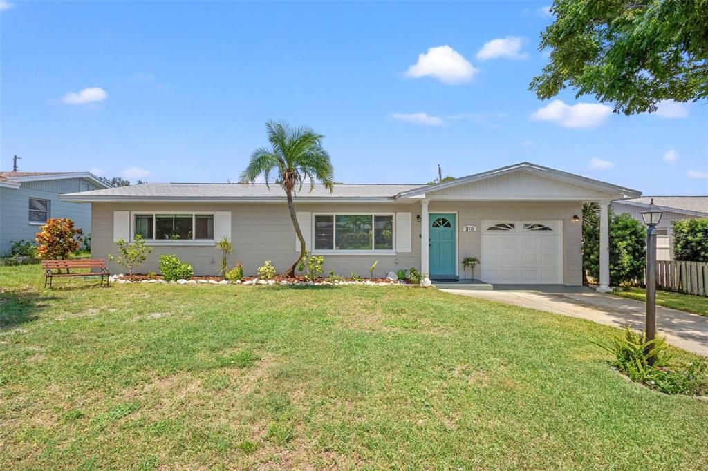 Active With Contract: $369,900 (2 beds, 2 baths, 1264 Square Feet)