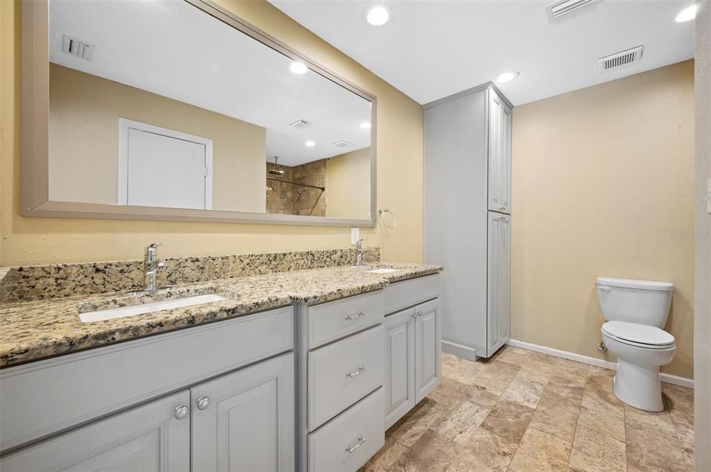 Active With Contract: $445,000 (4 beds, 2 baths, 1808 Square Feet)