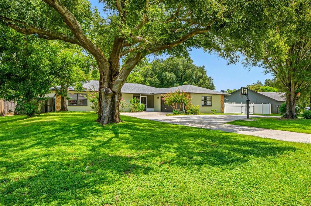 Active With Contract: $445,000 (4 beds, 2 baths, 1808 Square Feet)