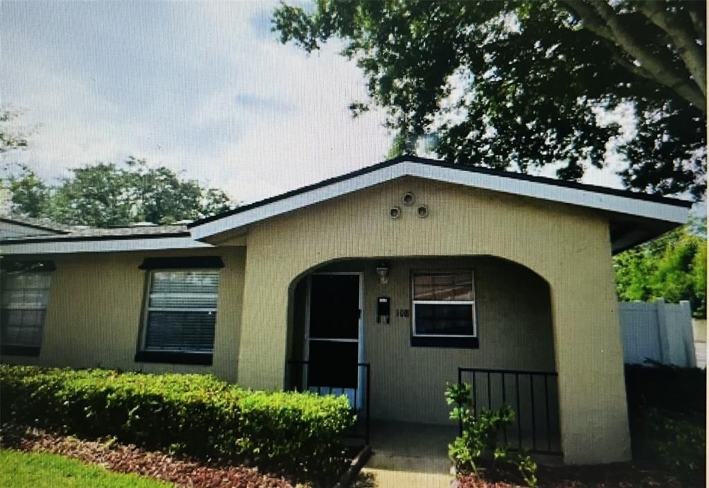 Recently Rented: $1,995 (3 beds, 2 baths, 1525 Square Feet)