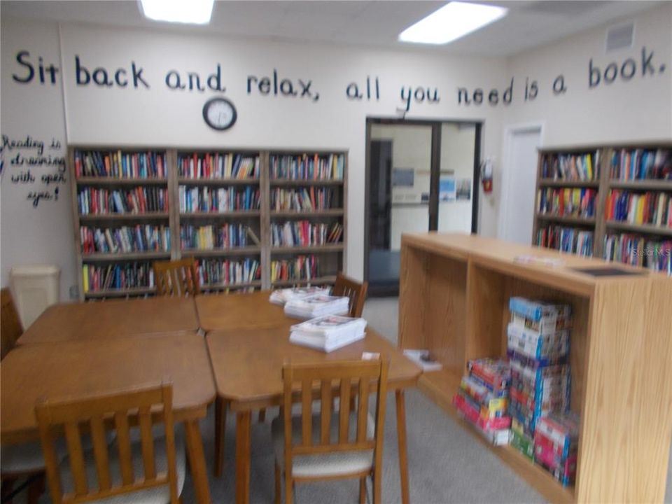 На продажу: $90,000 (2 спален, 2 ванн, 791 Квадратных фут)