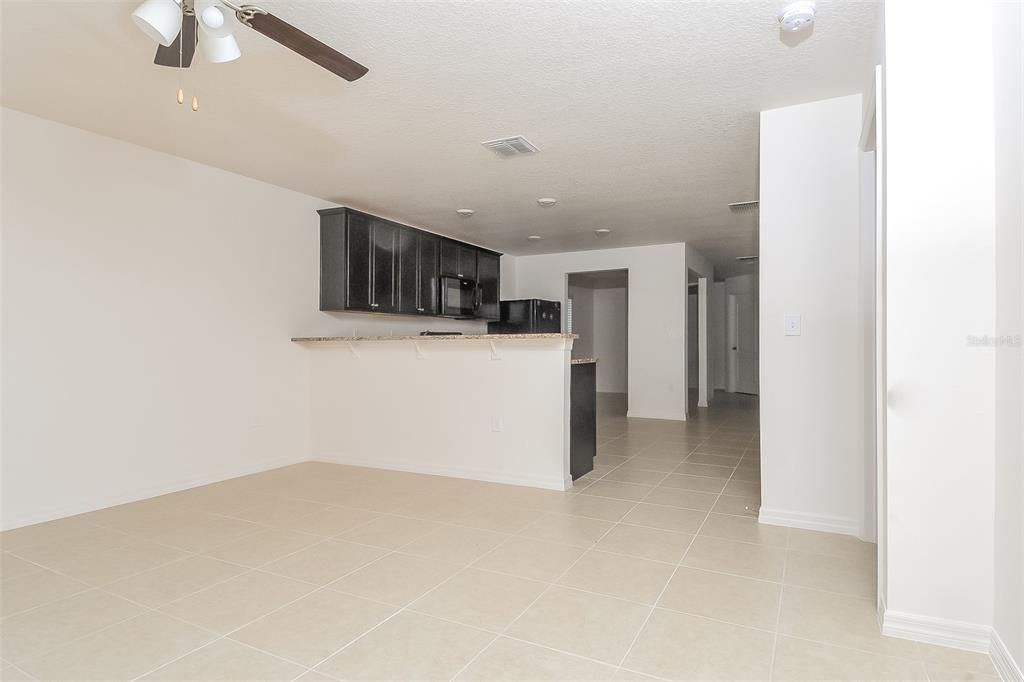 For Rent: $2,065 (3 beds, 2 baths, 1541 Square Feet)