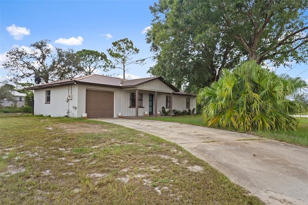 For Sale: $249,990 (3 beds, 2 baths, 1075 Square Feet)