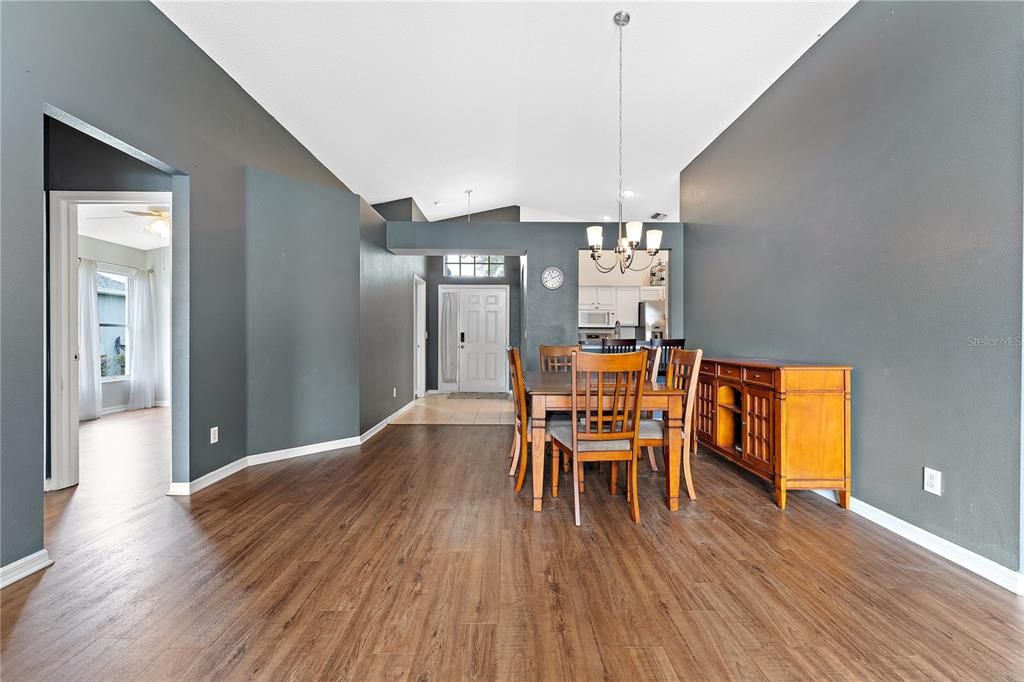 Living Room/Dining Area