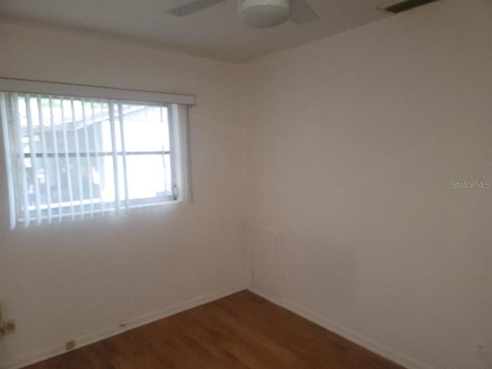 Activo con contrato: $285,000 (3 camas, 1 baños, 1175 Pies cuadrados)