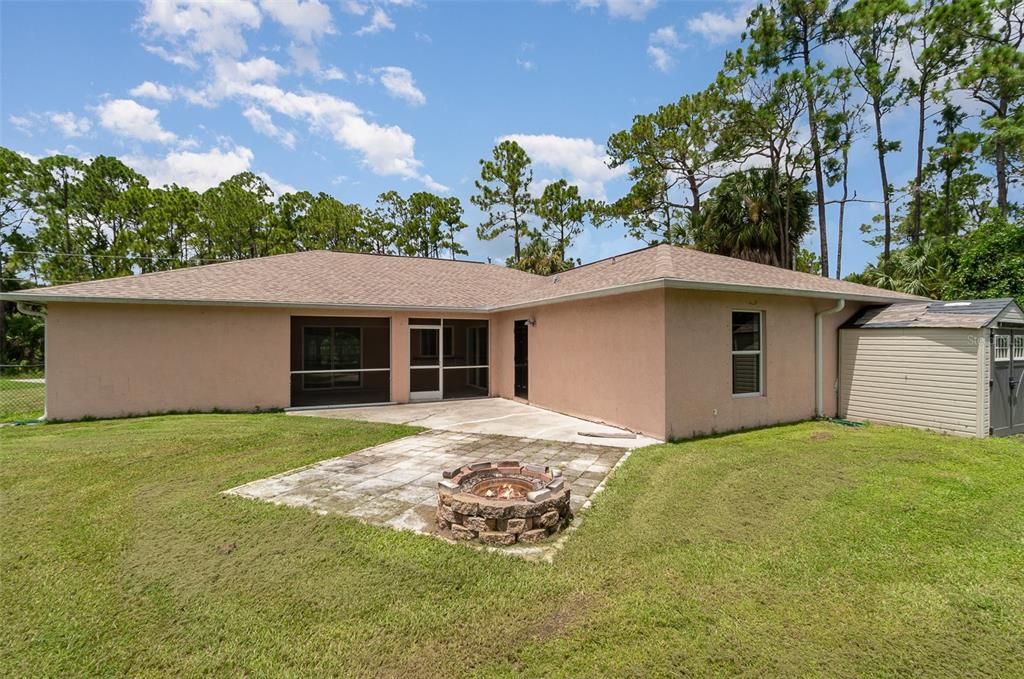 Active With Contract: $340,000 (3 beds, 2 baths, 1948 Square Feet)