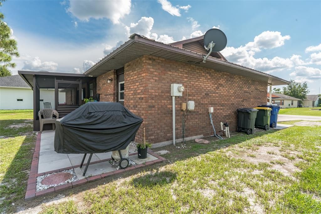 For Sale: $264,900 (3 beds, 2 baths, 1286 Square Feet)