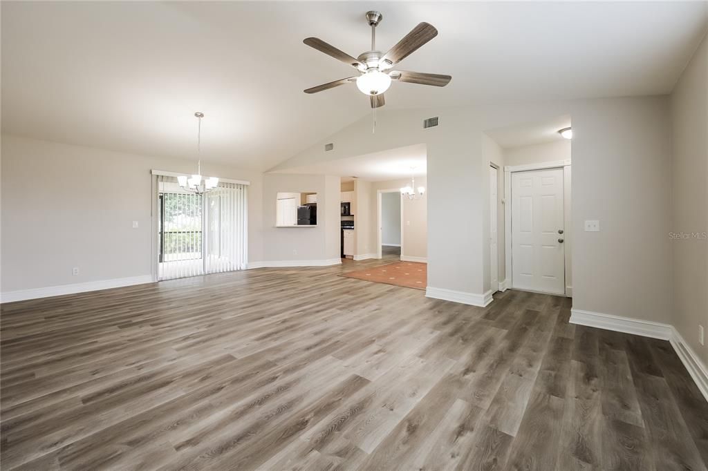 For Rent: $2,320 (3 beds, 2 baths, 1520 Square Feet)