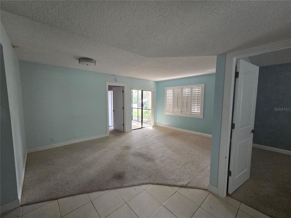 For Sale: $169,000 (2 beds, 2 baths, 838 Square Feet)