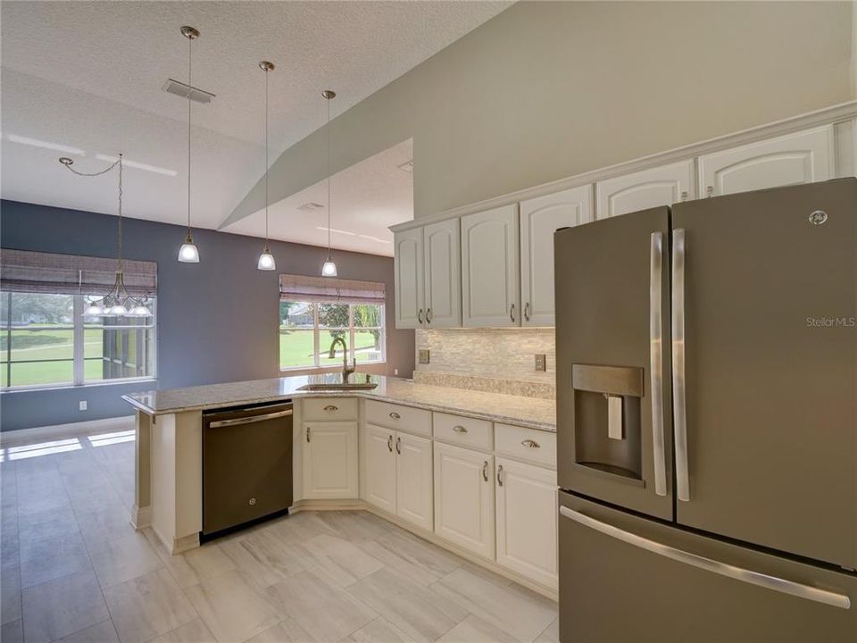 Open Kitchen that Extends to Dining Area