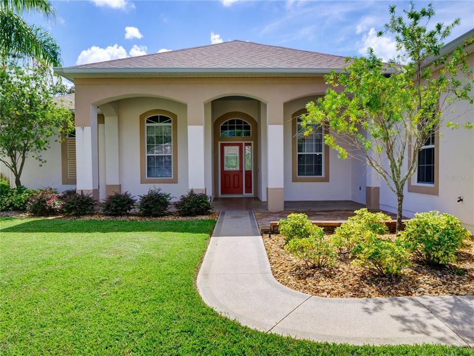 Spacious Covered Porch