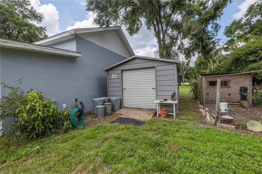 For Sale: $570,000 (4 beds, 2 baths, 2105 Square Feet)