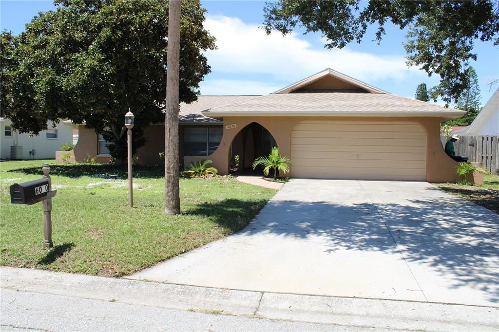 Active With Contract: $549,000 (3 beds, 2 baths, 1496 Square Feet)