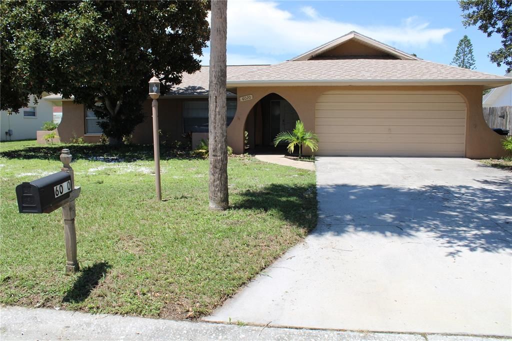 Active With Contract: $549,000 (3 beds, 2 baths, 1496 Square Feet)