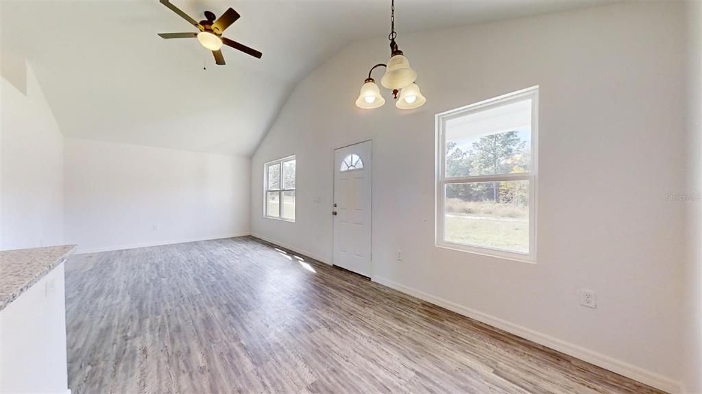 Active With Contract: $209,995 (3 beds, 2 baths, 1066 Square Feet)