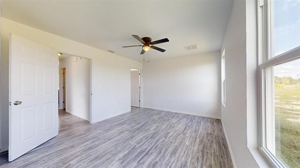 Active With Contract: $209,995 (3 beds, 2 baths, 1066 Square Feet)