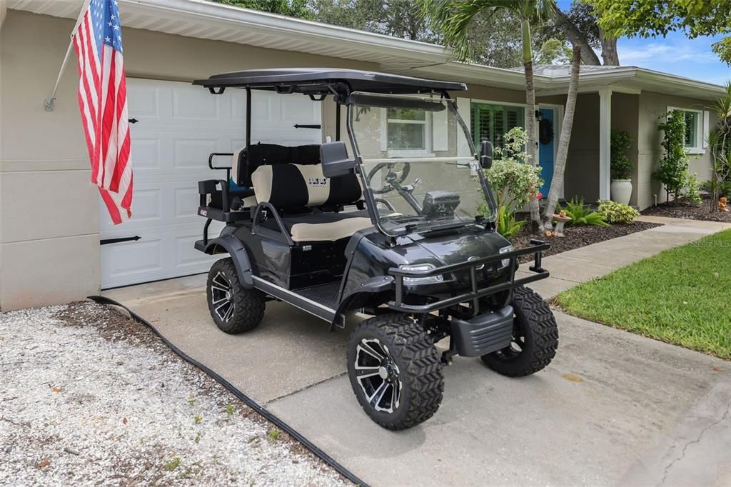 Active With Contract: $619,900 (2 beds, 2 baths, 1506 Square Feet)