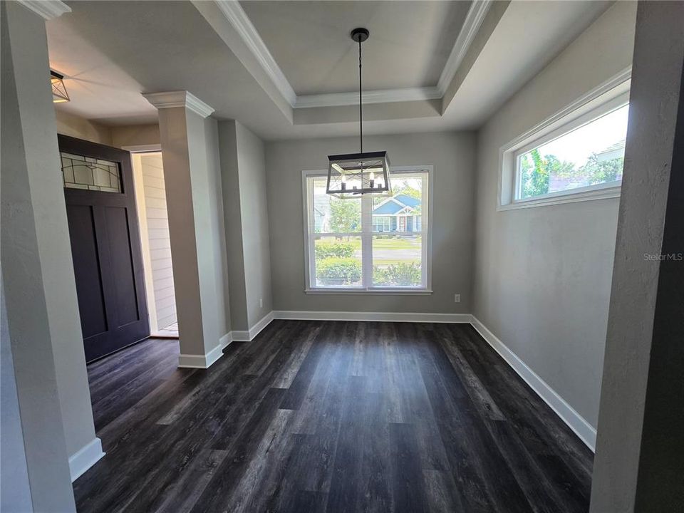 For Rent: $2,500 (3 beds, 2 baths, 1868 Square Feet)