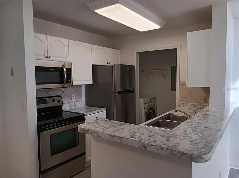 For Rent: $1,650 (2 beds, 1 baths, 1228 Square Feet)