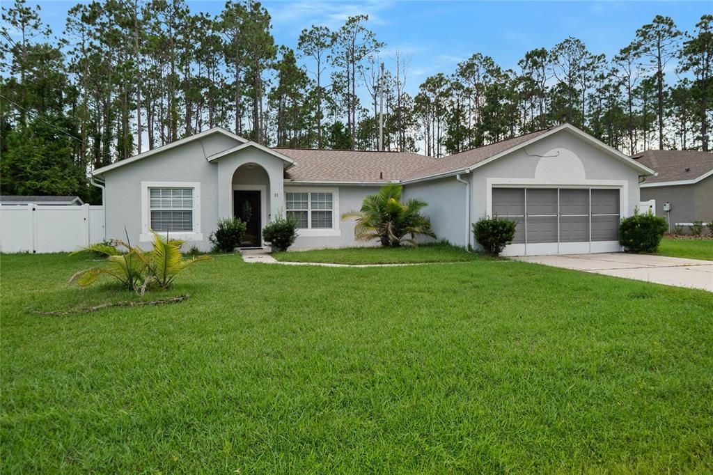 Active With Contract: $305,000 (3 beds, 2 baths, 1432 Square Feet)