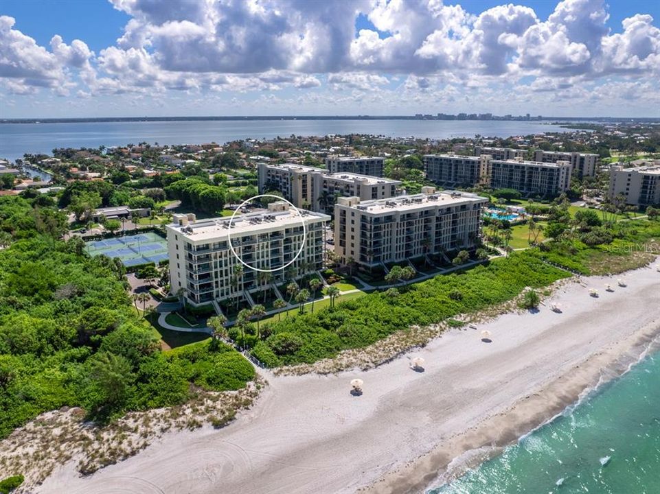 For Sale: $1,850,000 (2 beds, 2 baths, 1503 Square Feet)