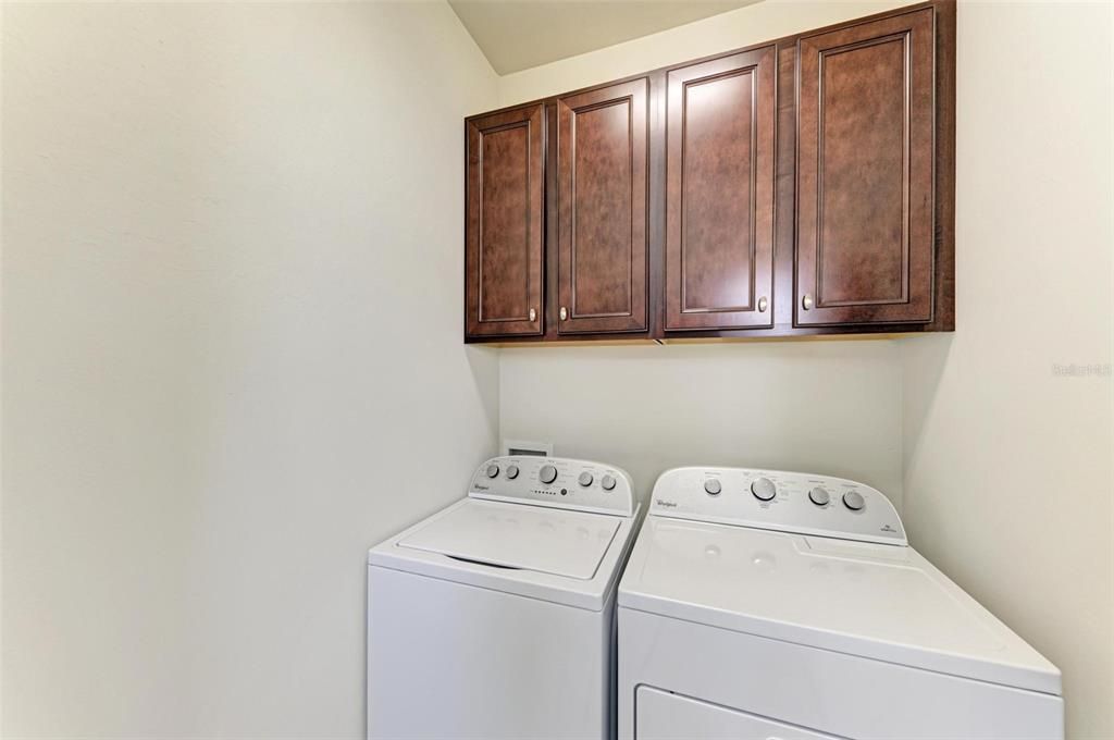 Active With Contract: $399,000 (2 beds, 2 baths, 1437 Square Feet)