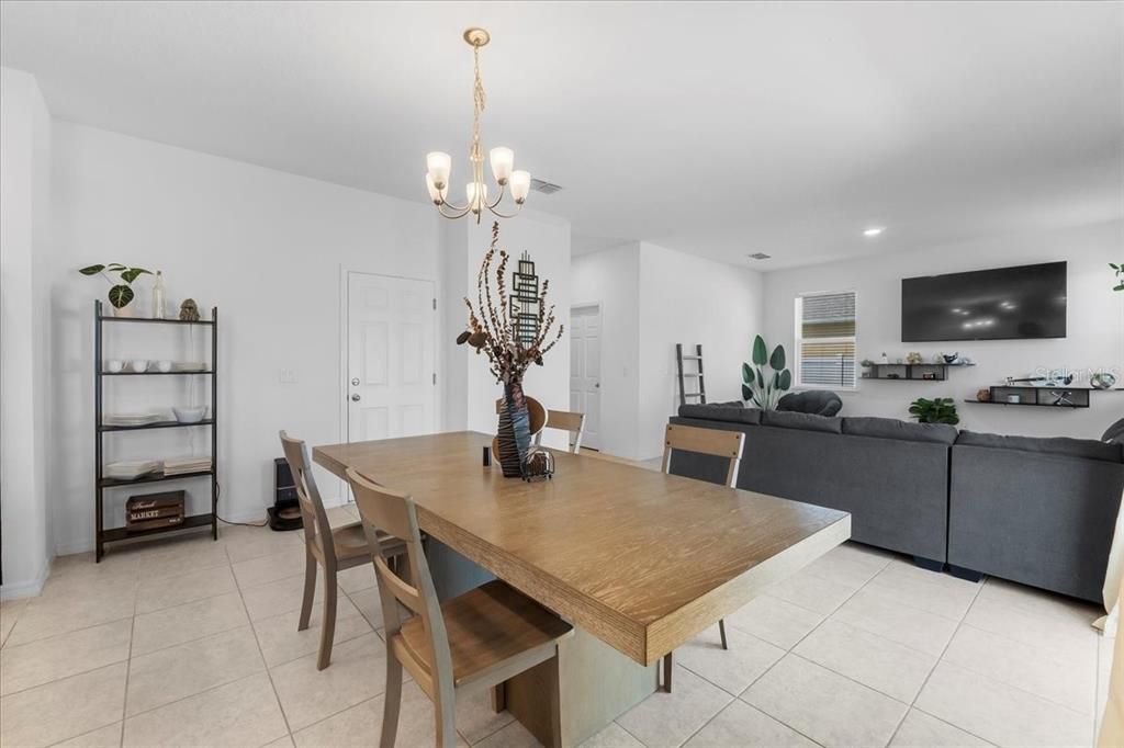 Active With Contract: $330,000 (4 beds, 2 baths, 2214 Square Feet)