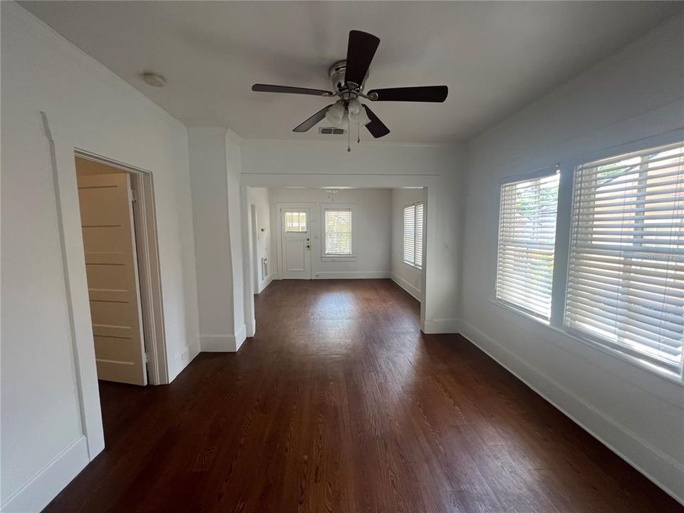 For Rent: $1,425 (2 beds, 1 baths, 752 Square Feet)