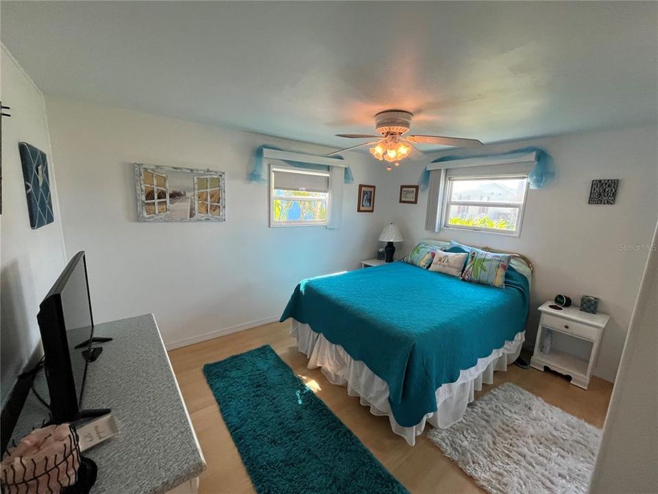 For Sale: $149,000 (2 beds, 1 baths, 767 Square Feet)