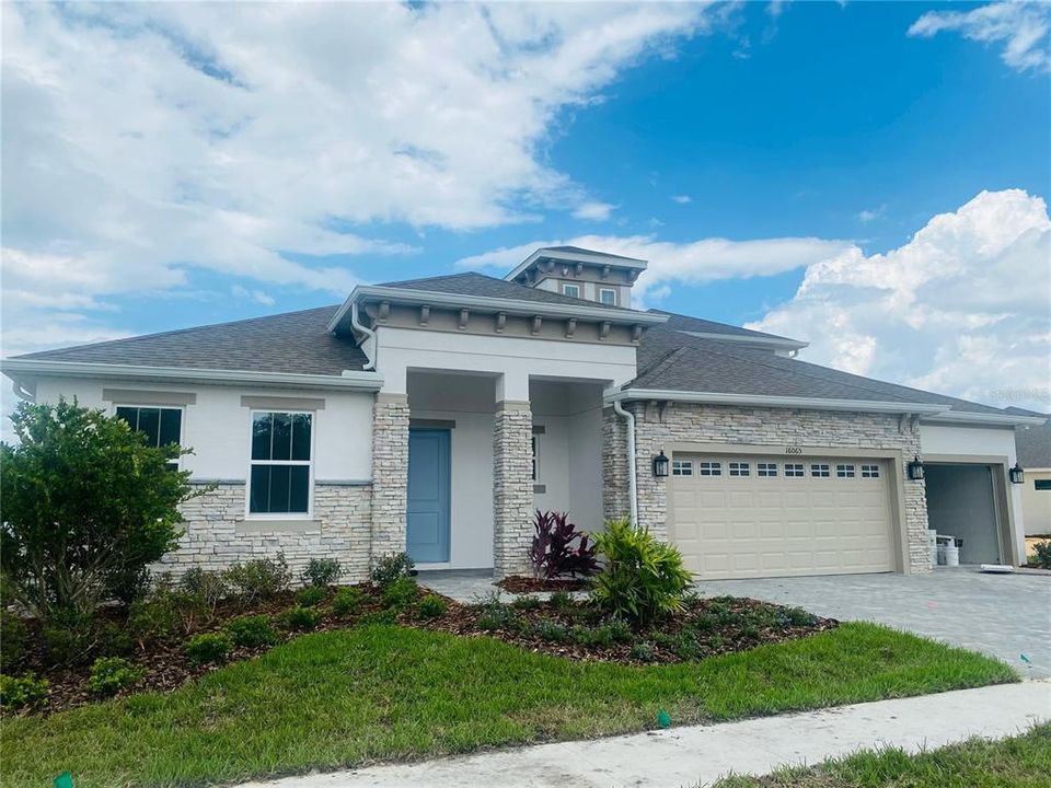 Recently Sold: $926,460 (5 beds, 4 baths, 3957 Square Feet)