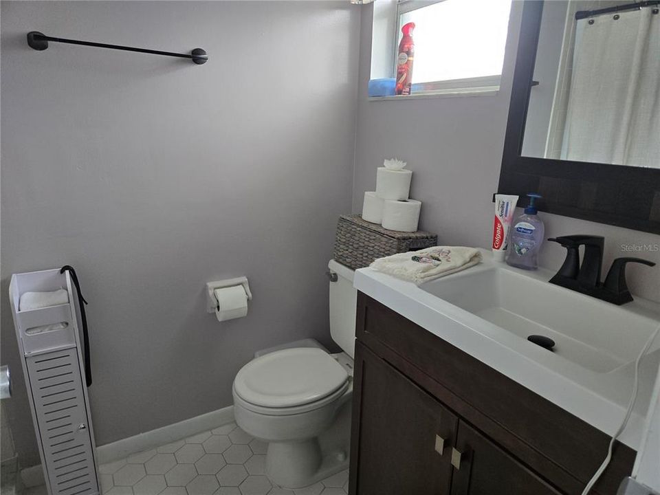 For Sale: $214,900 (2 beds, 2 baths, 1586 Square Feet)