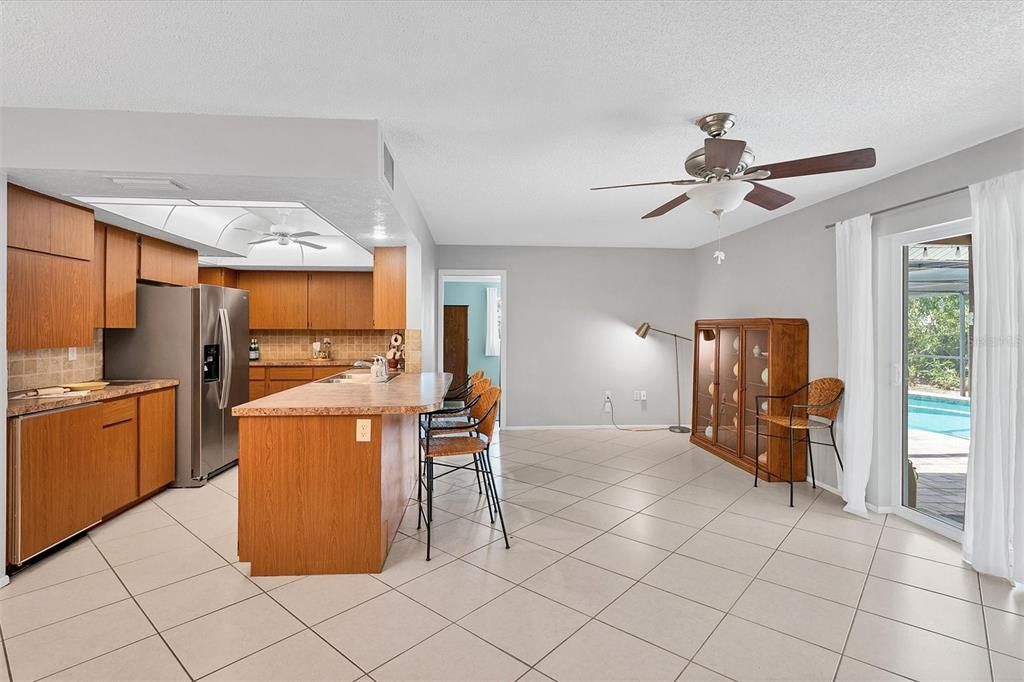 Family room/kitchen