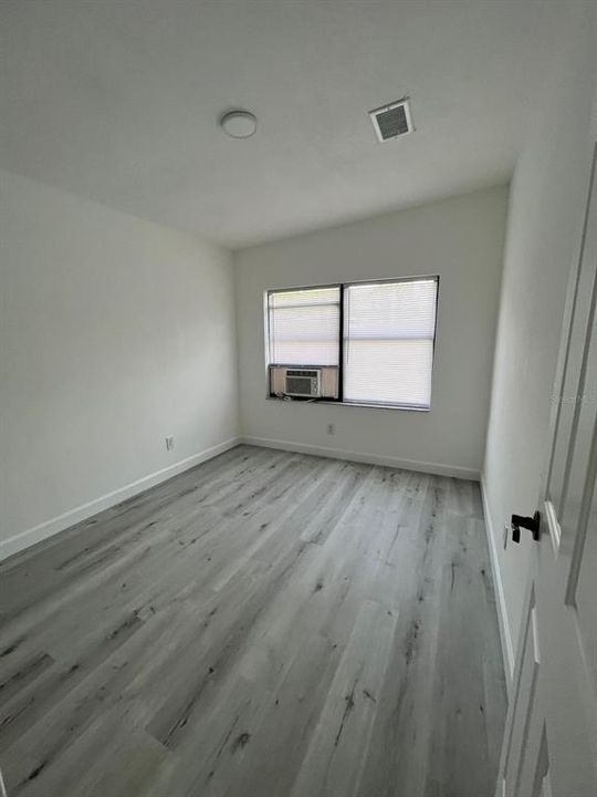 For Rent: $2,200 (2 beds, 2 baths, 1098 Square Feet)