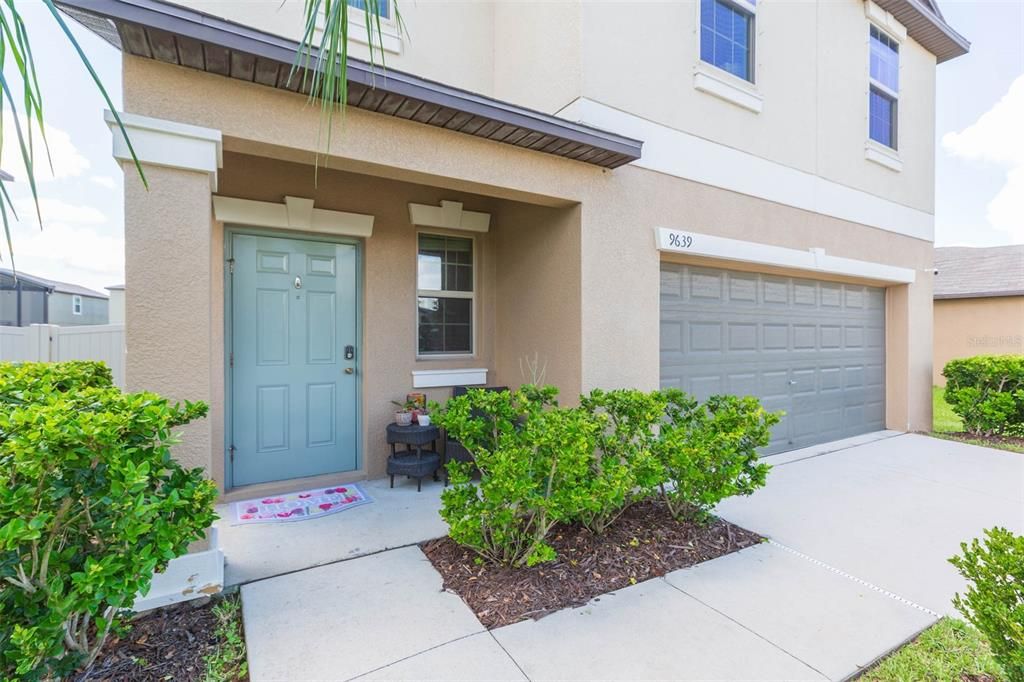 Active With Contract: $350,000 (4 beds, 2 baths, 1914 Square Feet)