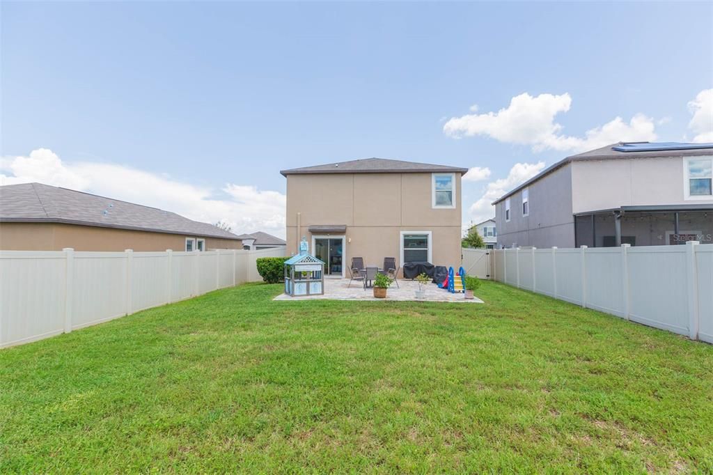 Active With Contract: $350,000 (4 beds, 2 baths, 1914 Square Feet)