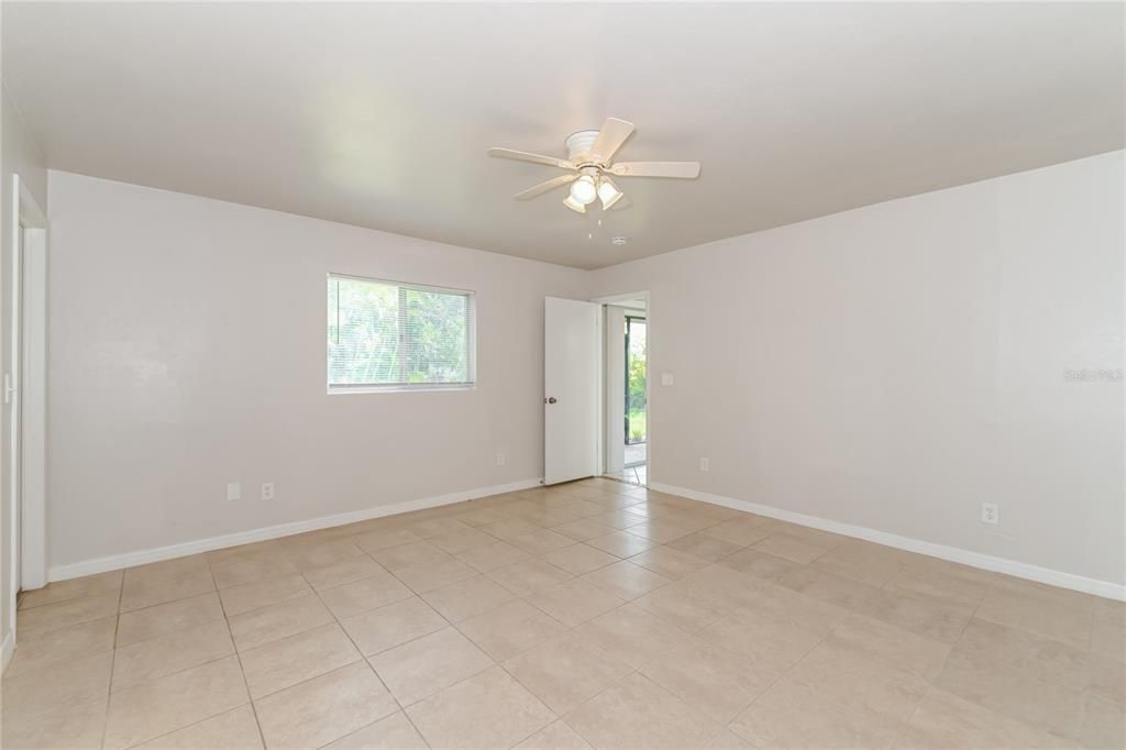 For Rent: $2,265 (3 beds, 2 baths, 1104 Square Feet)