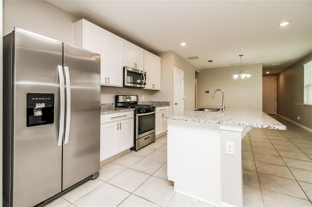 For Rent: $1,840 (3 beds, 2 baths, 1484 Square Feet)