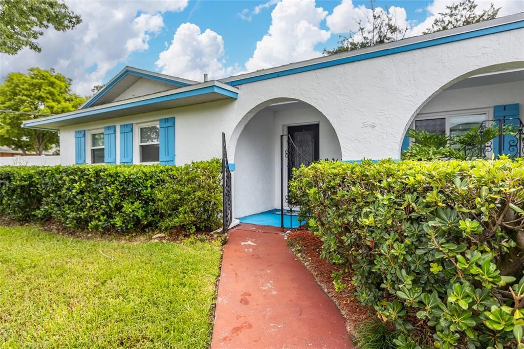 For Sale: $269,900 (3 beds, 2 baths, 1645 Square Feet)