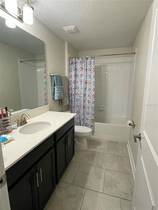 Active With Contract: $2,690 (3 beds, 2 baths, 1599 Square Feet)