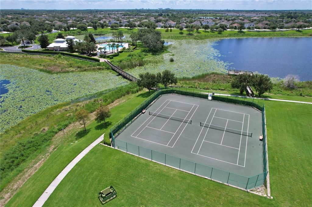 Summerlake Tennis & Walking Paths