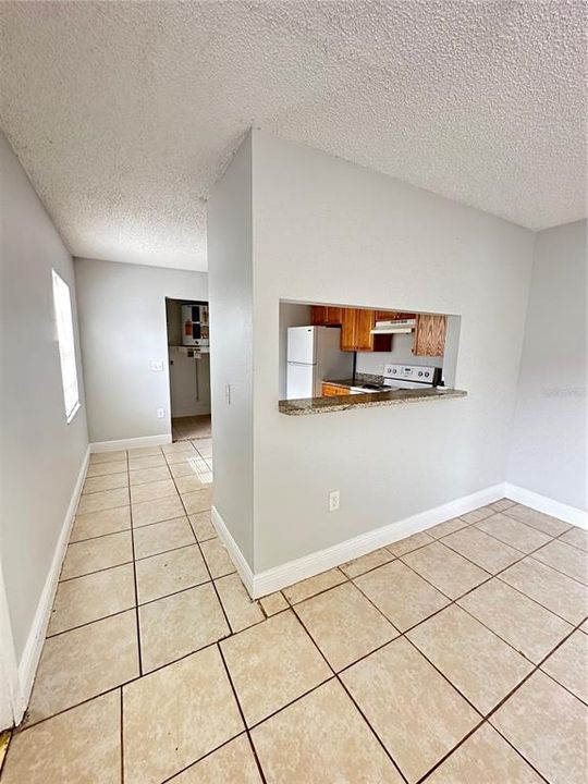 For Rent: $1,439 (2 beds, 1 baths, 914 Square Feet)