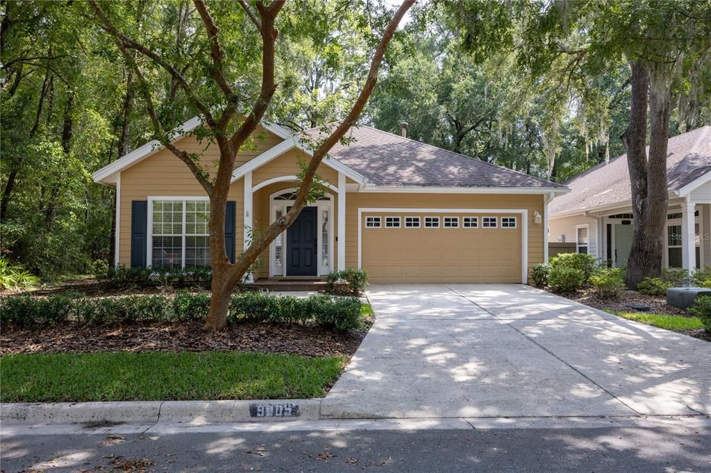 Active With Contract: $410,000 (3 beds, 2 baths, 1728 Square Feet)