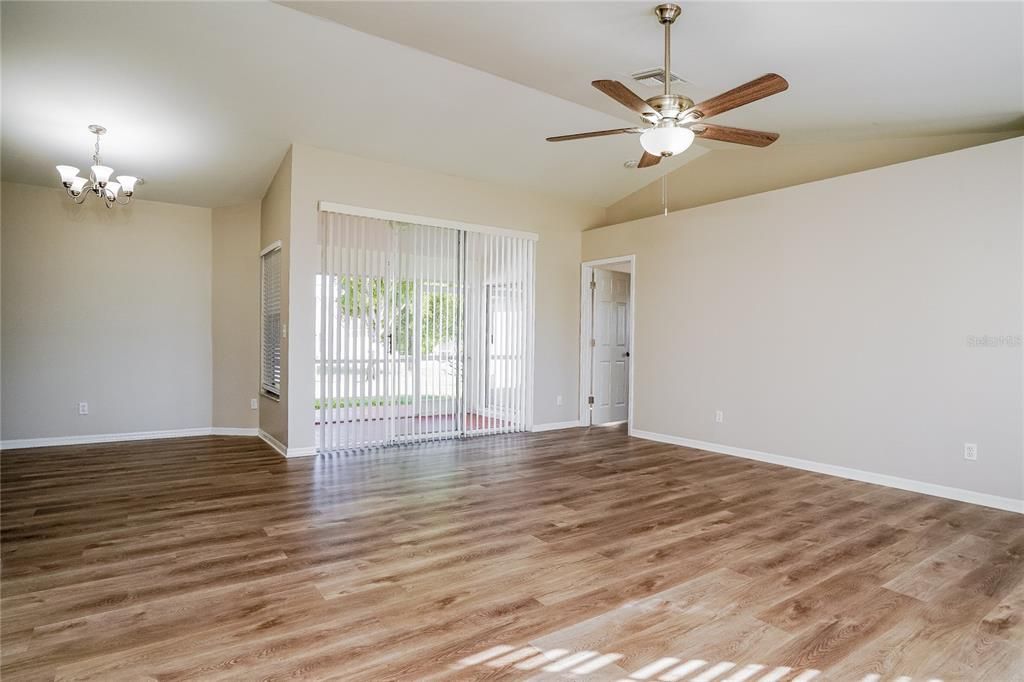 For Rent: $2,095 (3 beds, 2 baths, 1584 Square Feet)