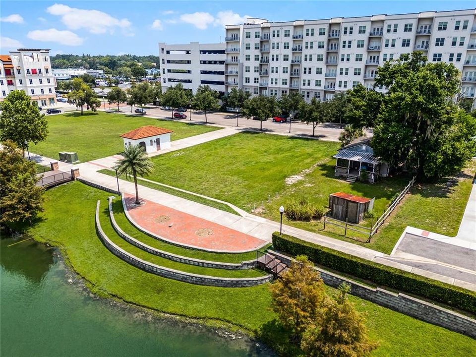 Active With Contract: $400,000 (4 beds, 2 baths, 1565 Square Feet)