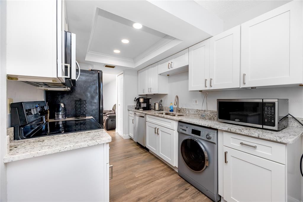 Active With Contract: $205,000 (2 beds, 2 baths, 1150 Square Feet)